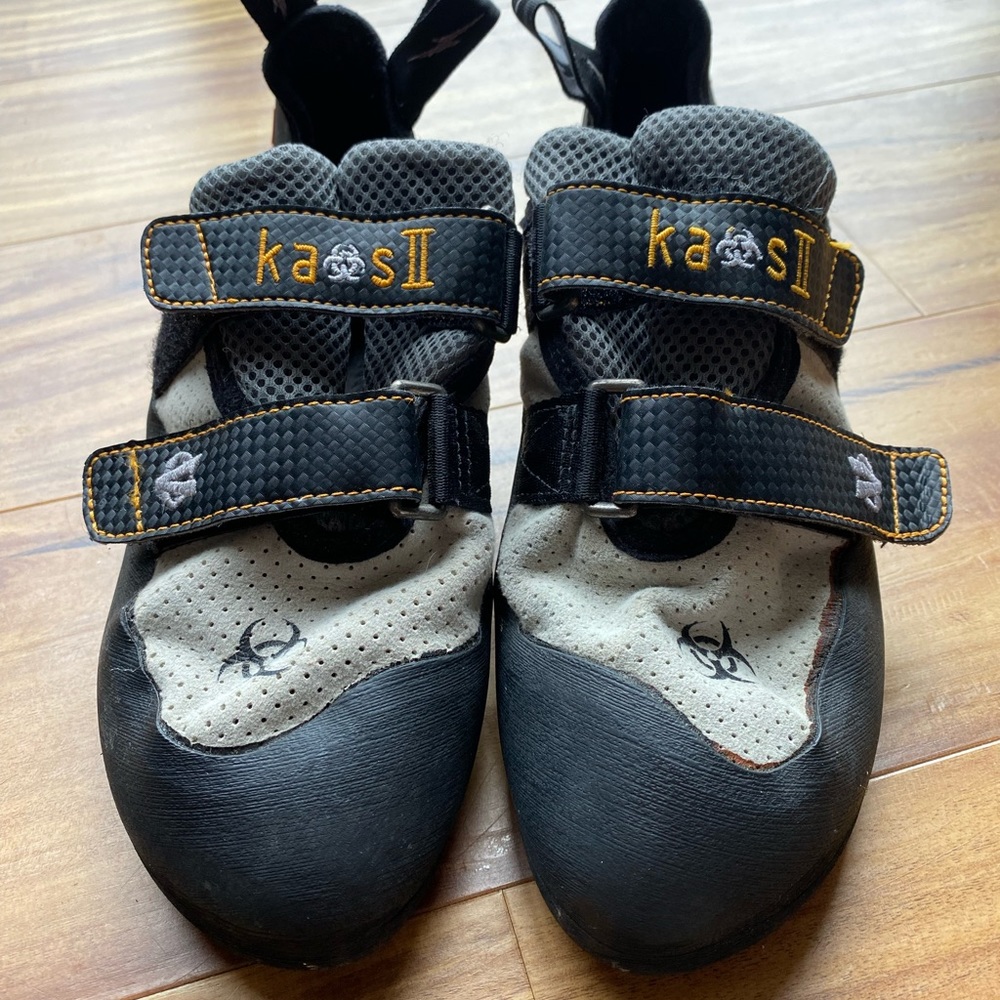 Womens Evolv climbing shoes - used but lots of life left